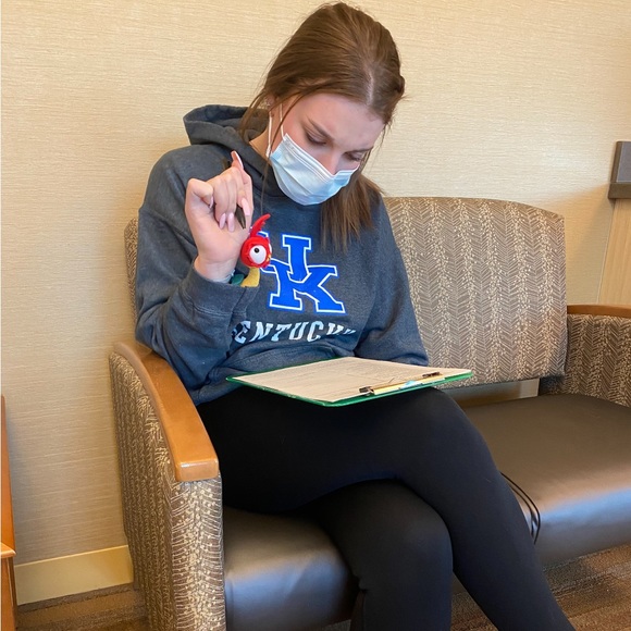 Meet your Posher, Jordyn - Picture 4 of 5